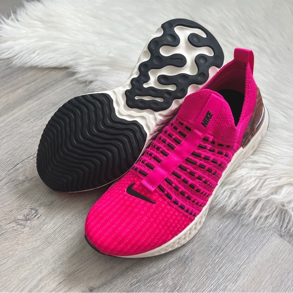 NWT Nike React Phantom Run FK 2 Women’s Shoes - Picture 7 of 8